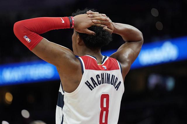 杜锋:在五棵松比赛很困难 希望所有球员都健康